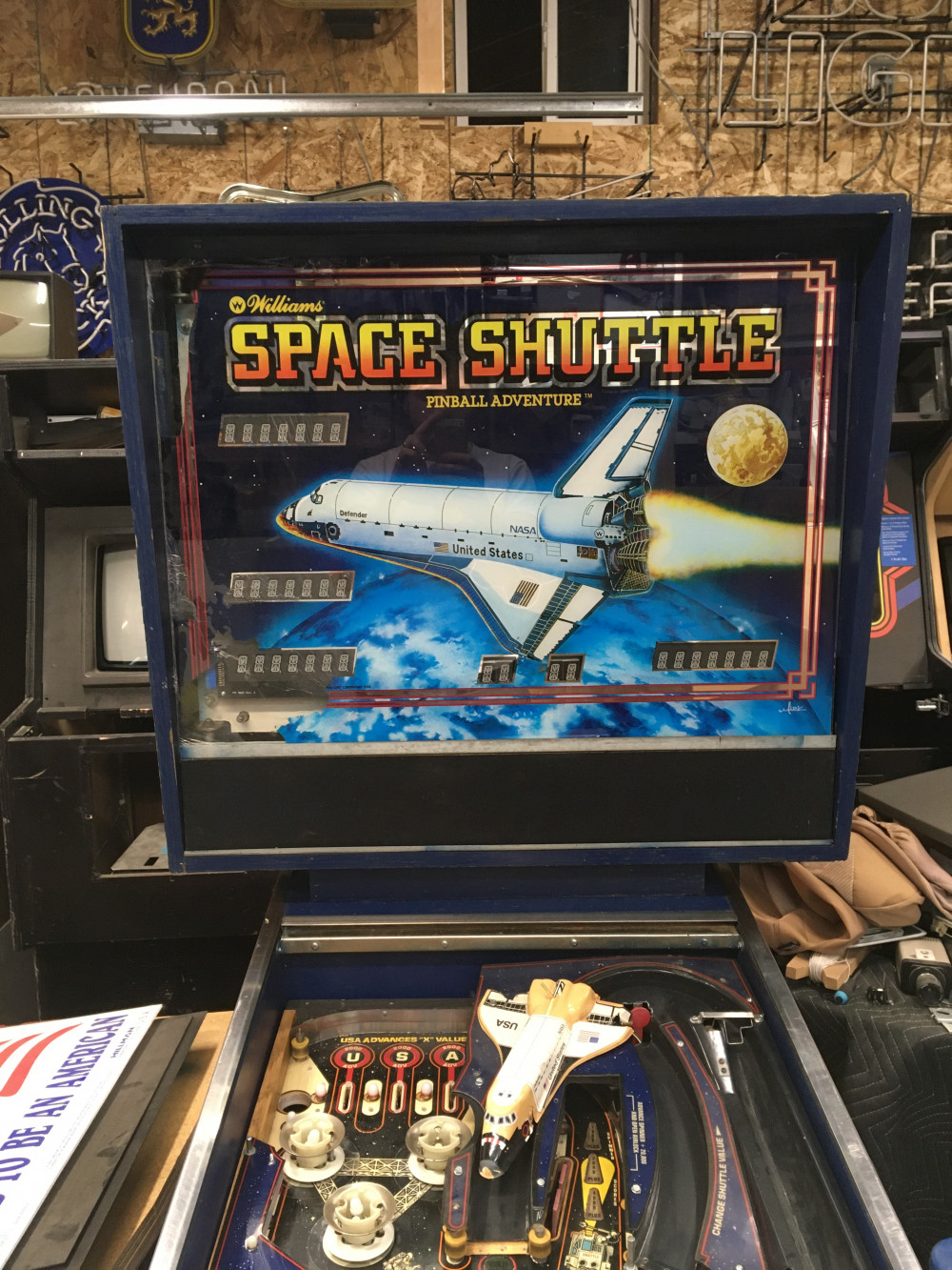 Space Shuttle Pinball Machine 04.jpg